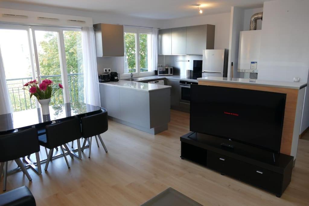 Disneyland Paris 70M² Face Parc, Place Ariane Serris Ngoại thất bức ảnh